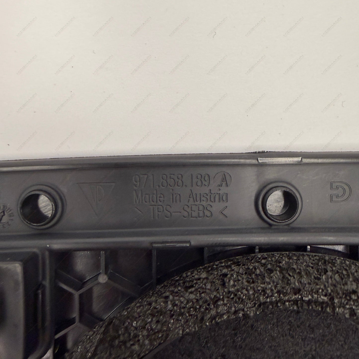 Porsche Panamera E-Hybrid Sport Chrono Watch & Trim