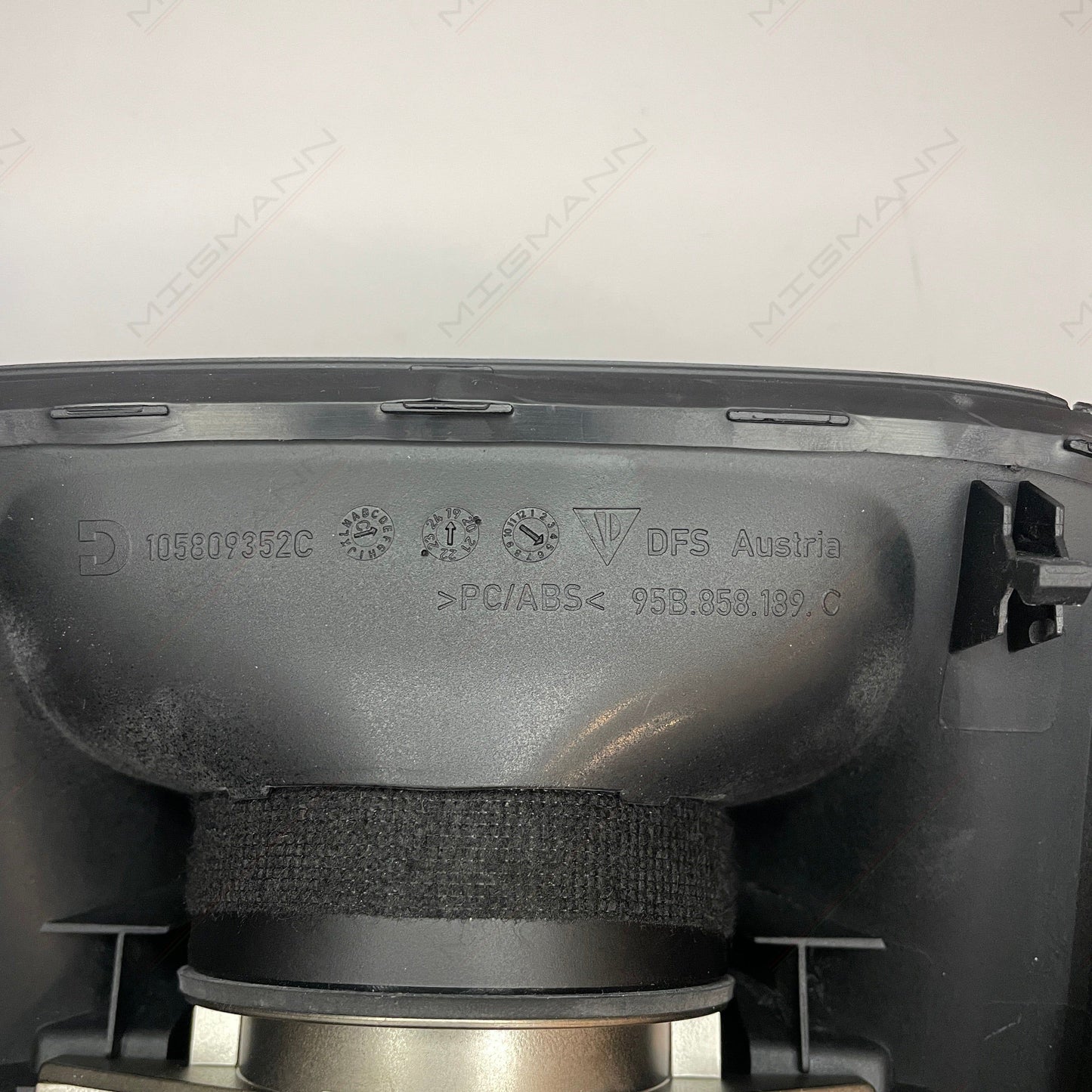 Porsche Macan Chrono Stopwatch + Trim