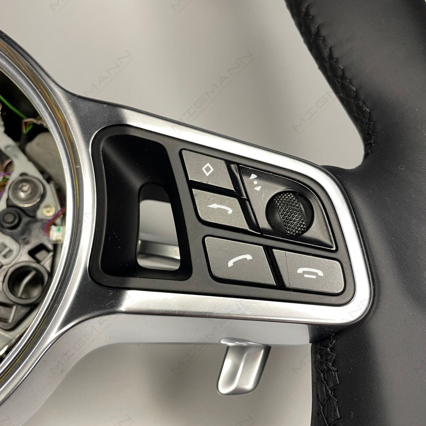 Porsche Cayenne, Panamera Steering Wheel