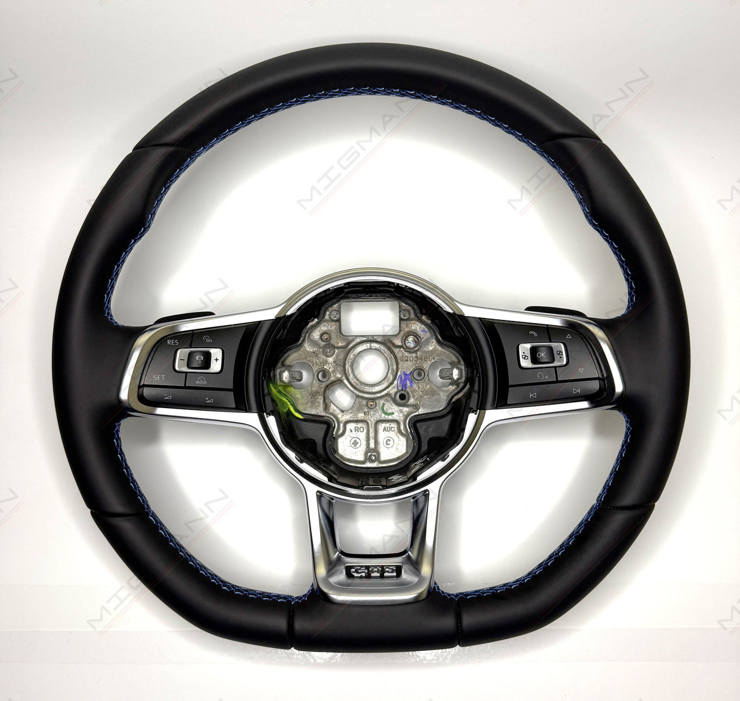 Volkswagen GTE steering wheel without airbag in black leather with blue stitching and paddle shifters