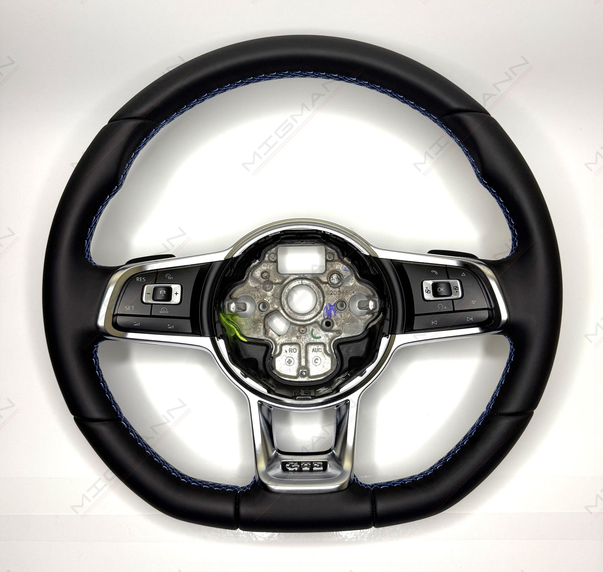 Volkswagen GTE steering wheel without airbag in black leather with blue stitching and paddle shifters