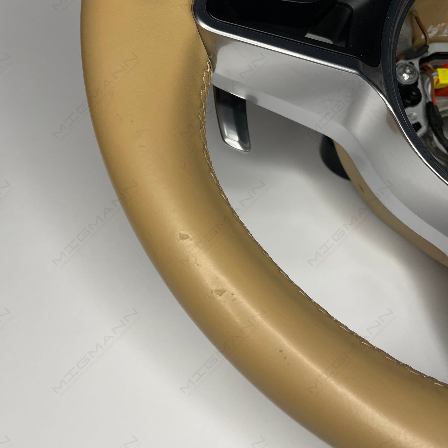 Porsche Steering wheel (Beige)