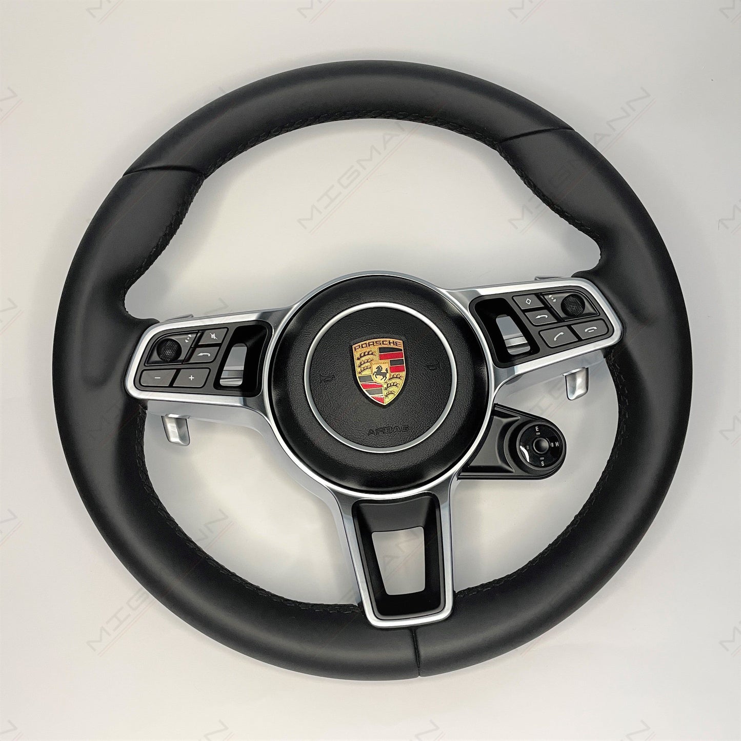 Porsche Hybrid Steering Wheel with Chrono Controller