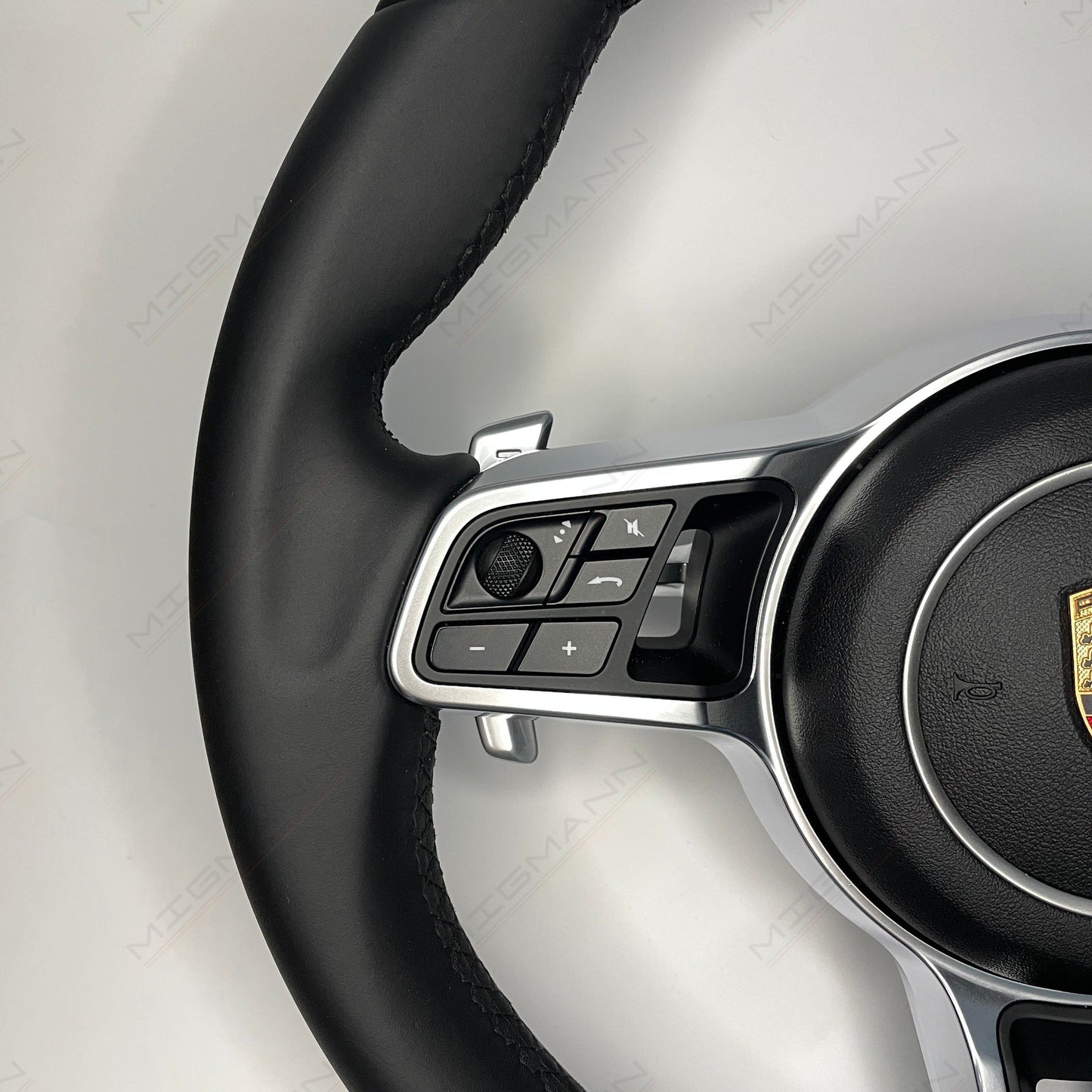 Porsche Hybrid Steering Wheel with Chrono Controller