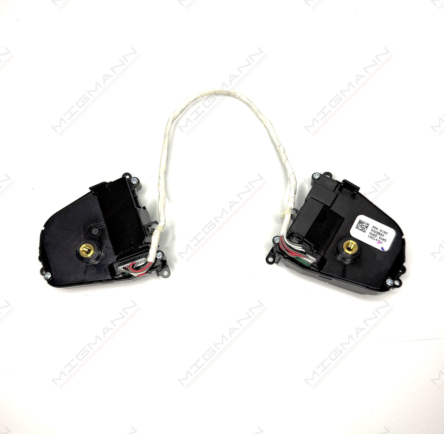 BMW G30 and G32 steering wheel buttons.