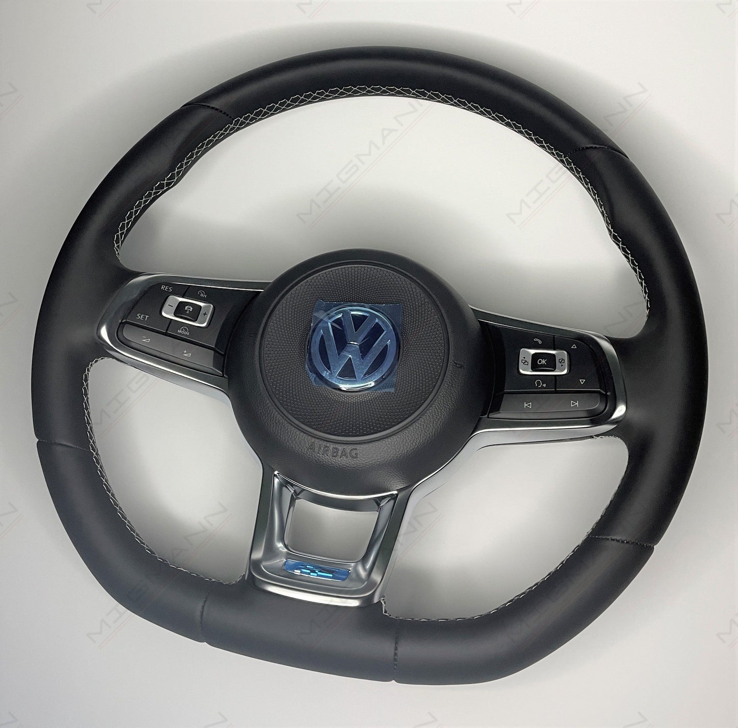 Volkswagen R-line Steering Wheel (Automatic)