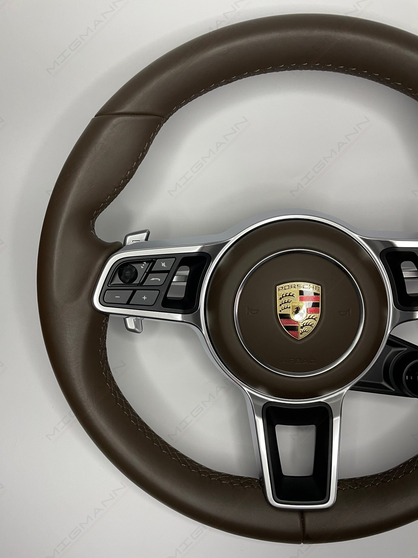 Porsche Steering Wheel (Saddle Brown)