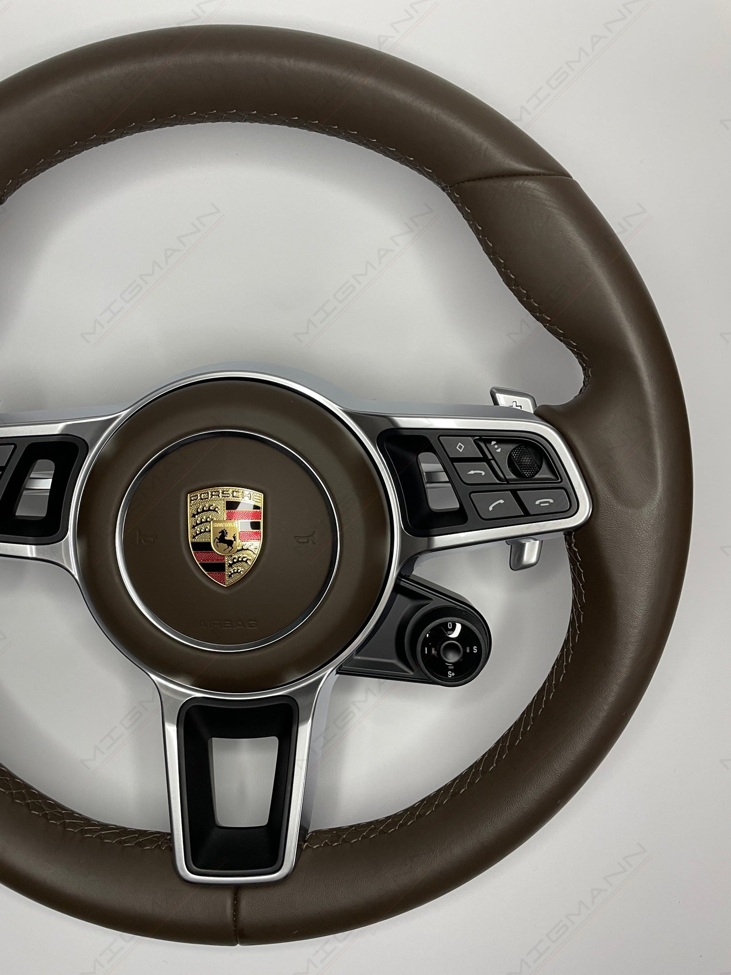 Porsche Steering Wheel (Saddle Brown)