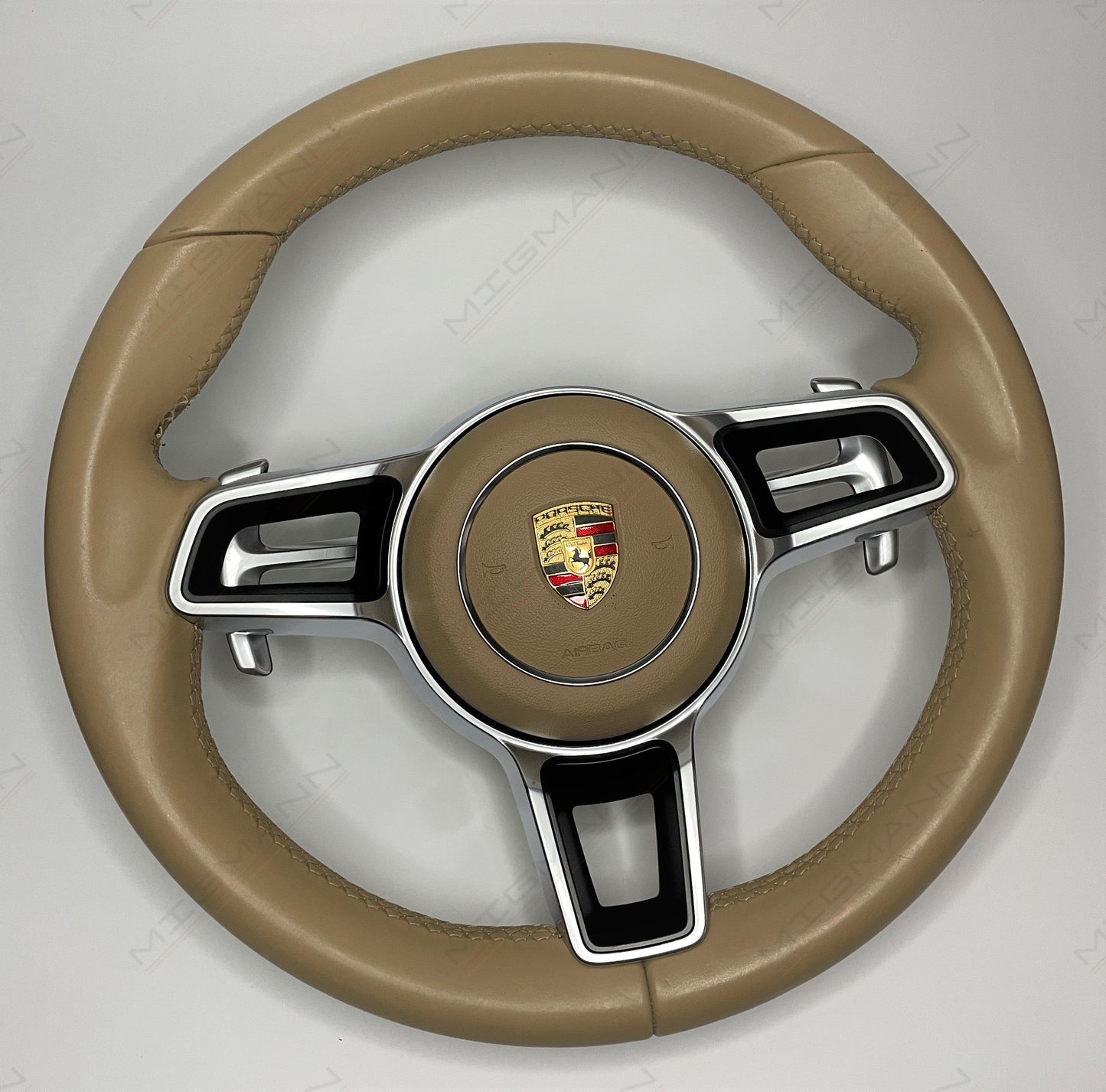 Porsche Steering Wheel (Luxor Beige)